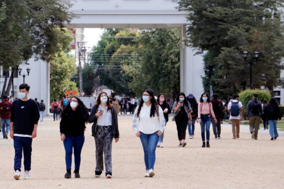¿Qué carreras universitarias son las mejor pagadas en 2024?