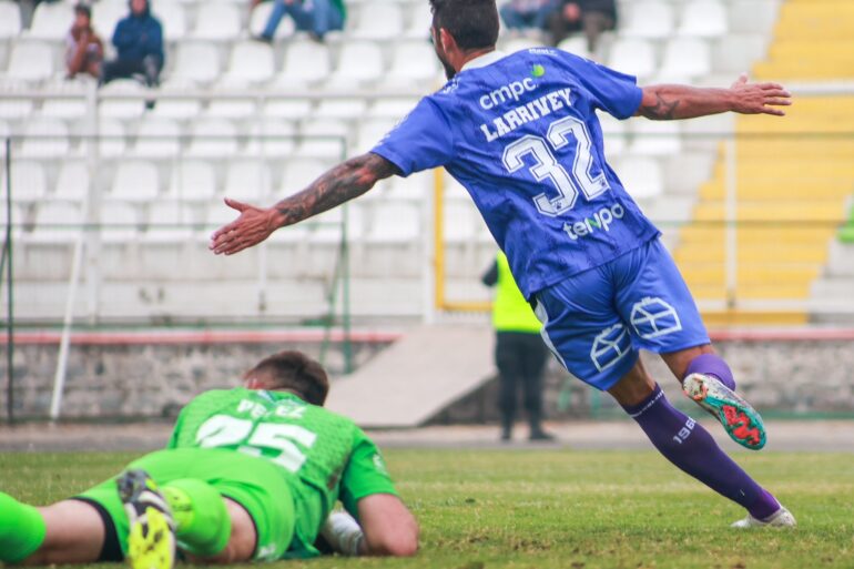 Joaquín Larrivey Deportes Concepción