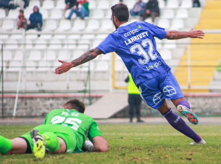 Joaquín Larrivey Deportes Concepción