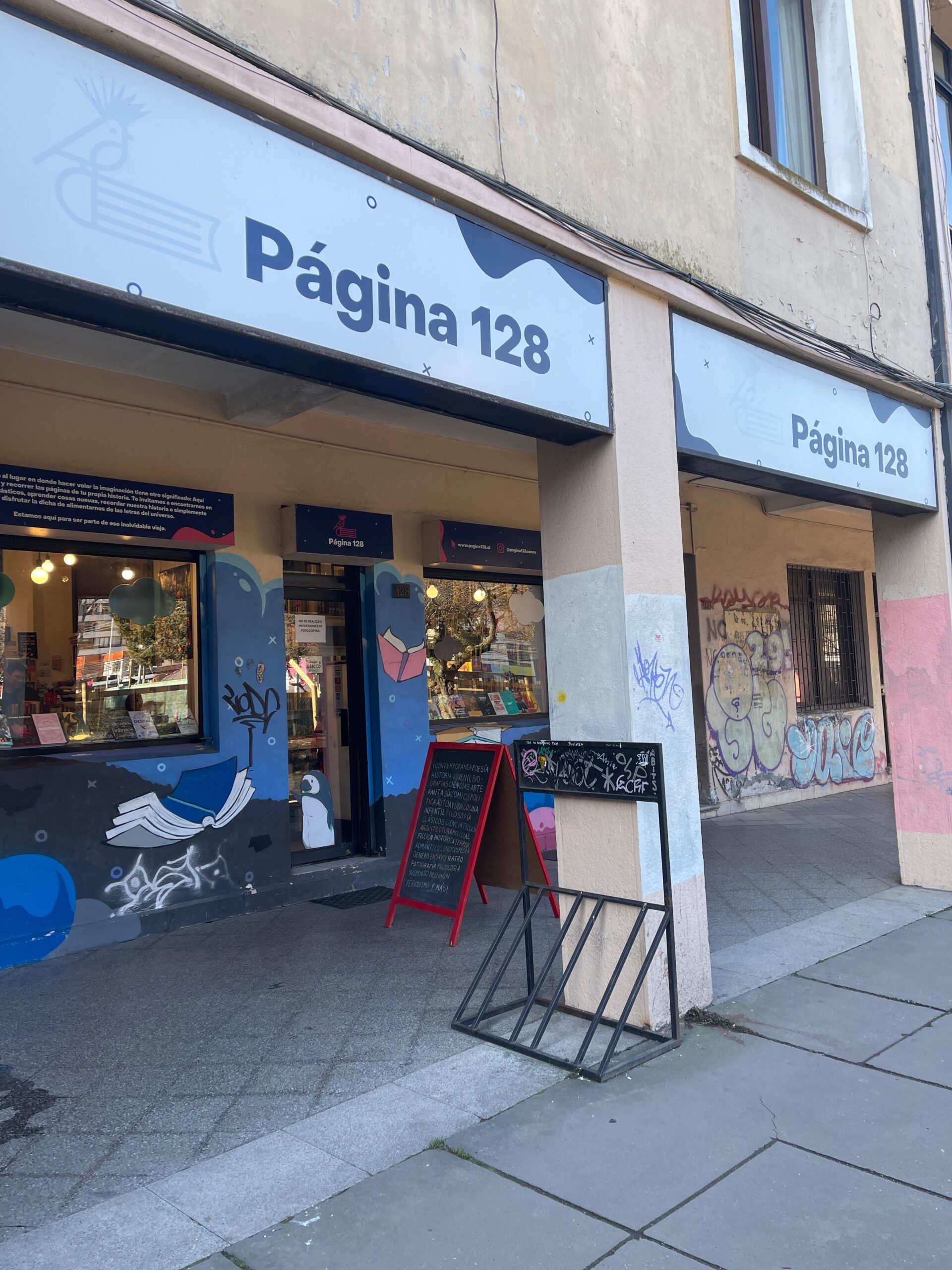 Librería Página 128