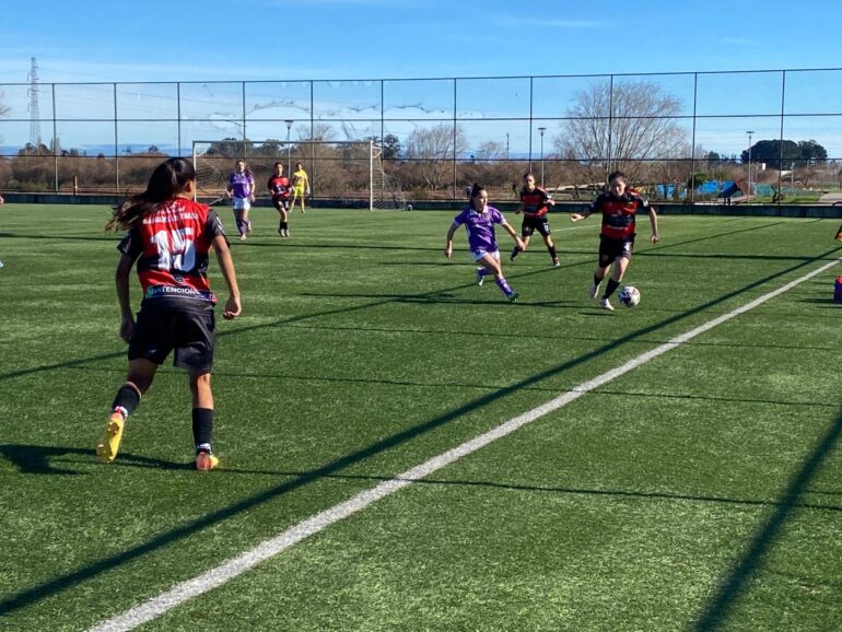 Fútbol Femenino, Parque Humedal Los Batros