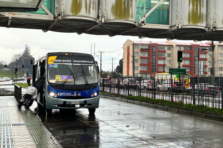 Bus línea 42 Minibuses Hualpencillo Transporte público Concepción