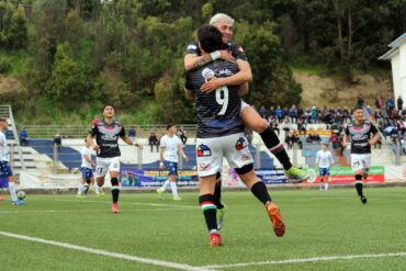 Naval 0-2 Lota Schwager