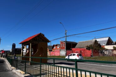 Paradero enrejado Lomas Coloradas