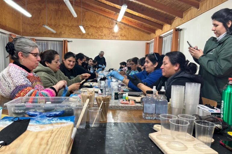 Taller resina epóxica Santa Juana