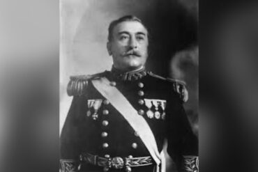 Almirante Arturo Fernández Vial