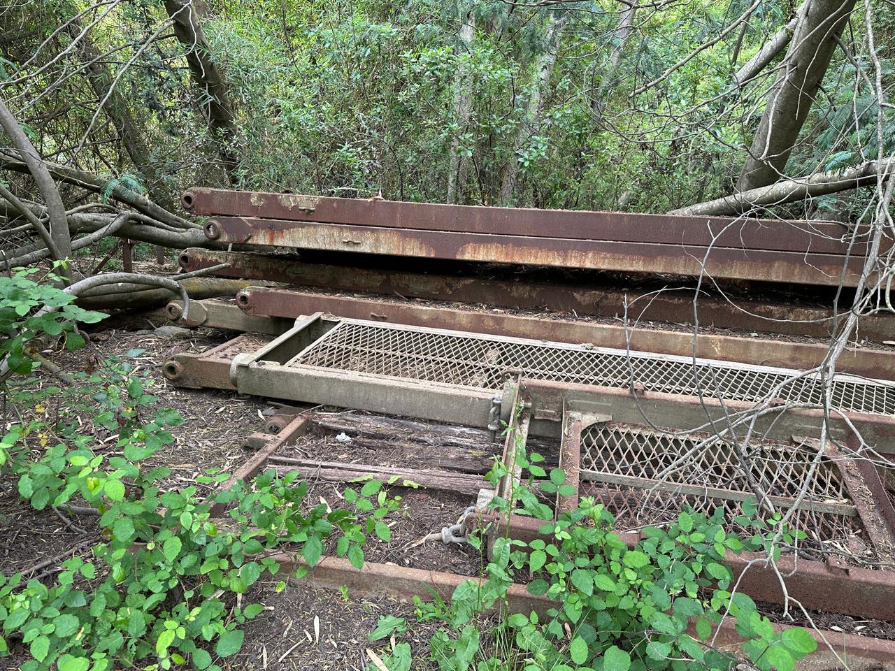 Sitios maquinaria Quebrada Honda