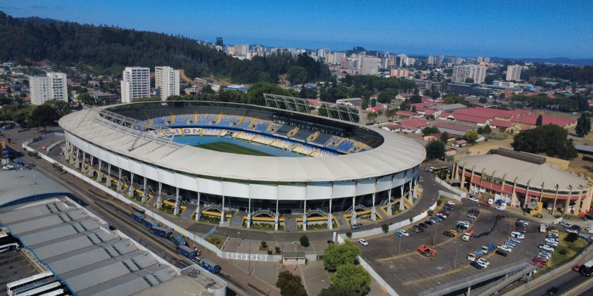 Estadio Ester Roa Rebolledo Collao Concepción