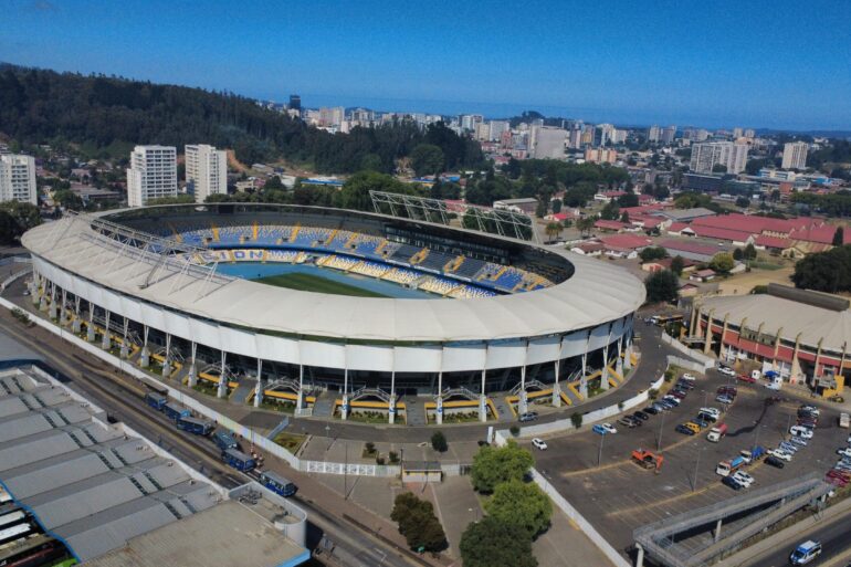 Estadio Ester Roa Rebolledo Collao Concepción