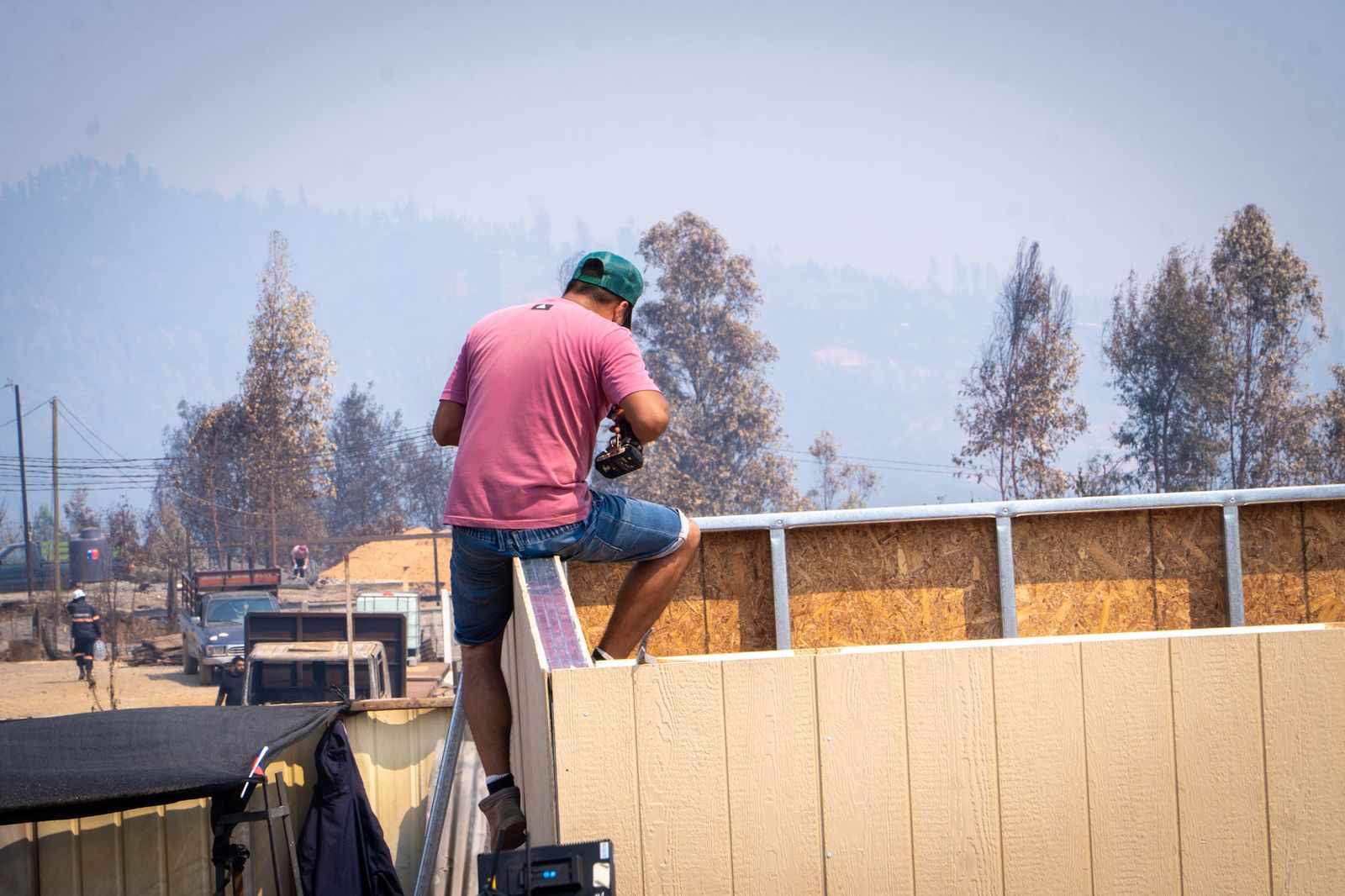 Entregan viviendas de emergencia