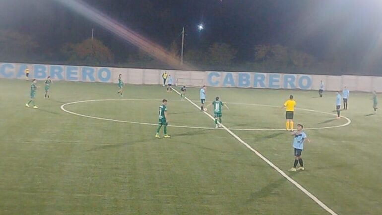 Comunal Cabrero 1-4 Quintero Unido Tercera División A