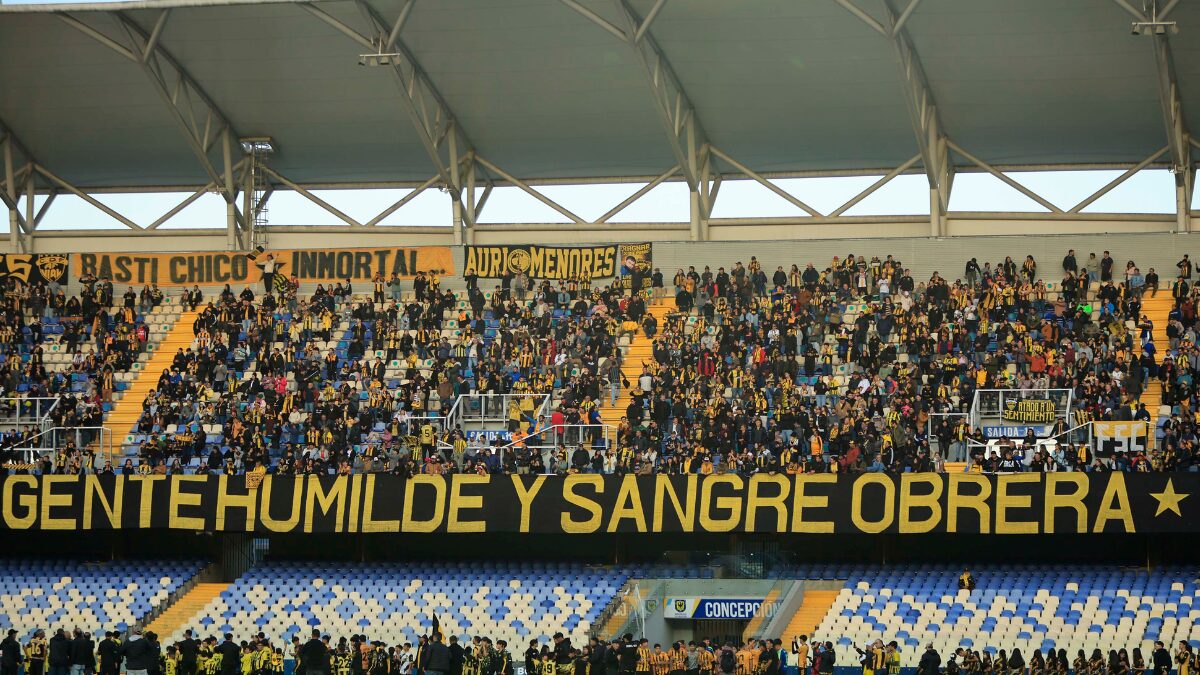 Hinchada Fernández Vial Tarde Aurinegra 2026