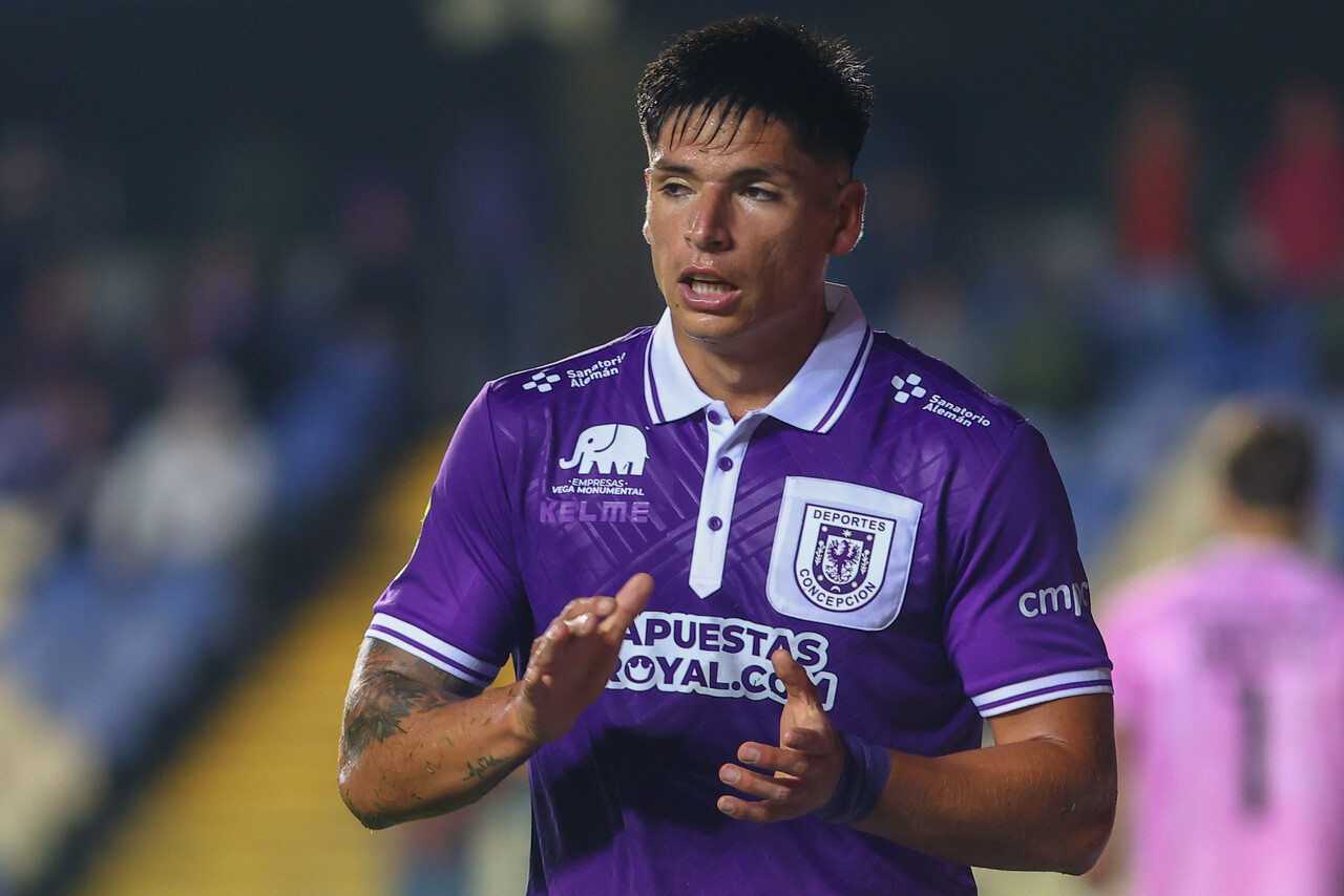 Ignacio Mesías no marcaba un doblete en Deportes Concepción desde el 12 de octubre del 2024 cuando marcó en doble instancia ante General Velásquez en la Segunda División Profesional | Foto: Daniel Pino, Agencia UNO