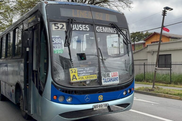 Bus línea 52 Buses Géminis Sur
