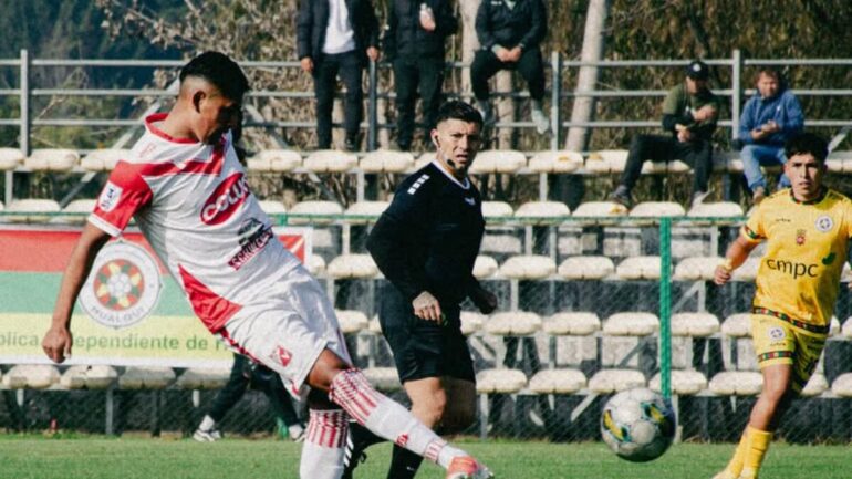 República Independiente de Hualqui 1-3 Deportes Valdivia Tercera División B 2026