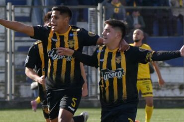 Fernández Vial 3-2 República Independiente de Hualqui Tercera División B 2026