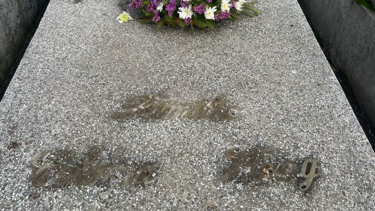 Robos Cementerio