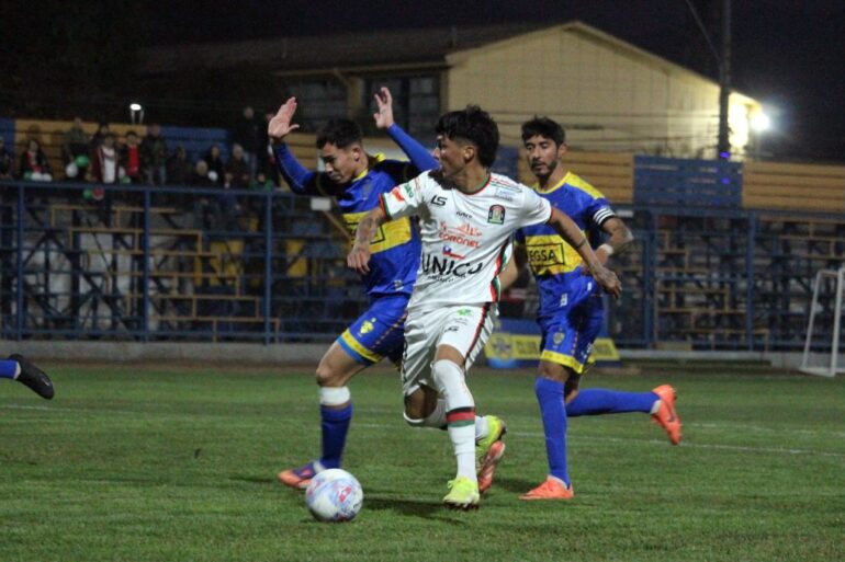 Lota Schwager vs. Deportes Rengo, Fecha 10, Segunda División Profesional 2026. | Foto: Comunicaciones Lota Schwager