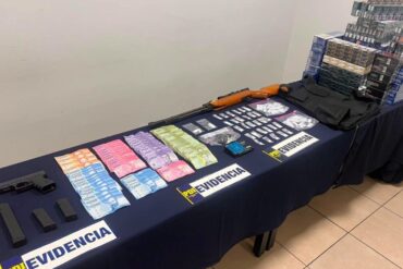 Decomiso armas droga cigarros Boca Sur