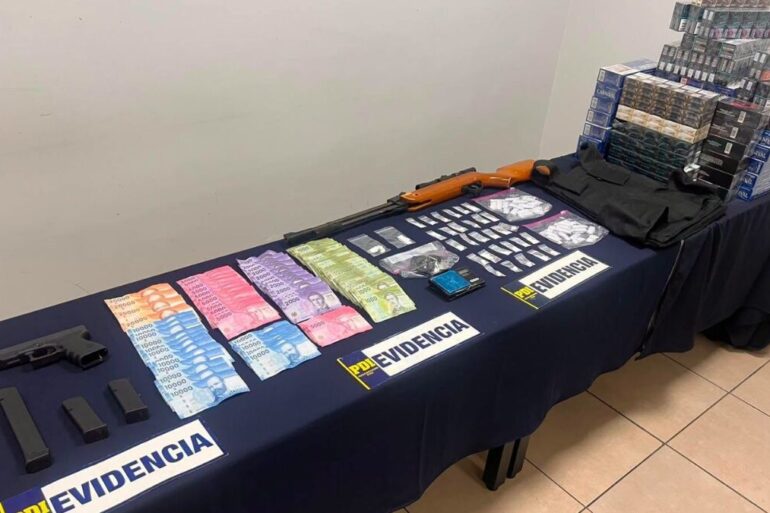 Decomiso armas droga cigarros Boca Sur