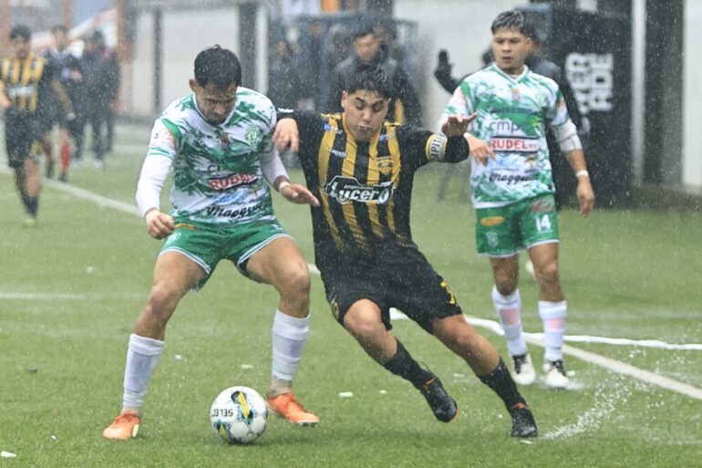 Fernández Vial 1-1 Deportes Laja Histórico Tercera División B
