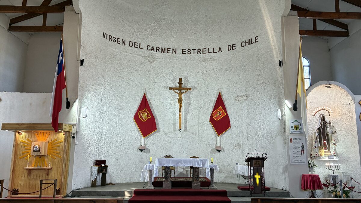 Interior capilla Nuestra Señora del Carmen Concepción