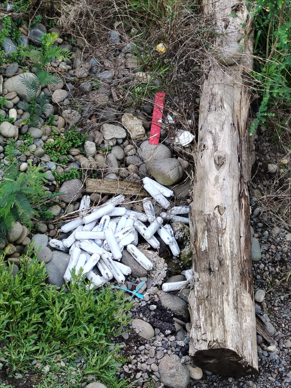 Explosivos bajo el puente